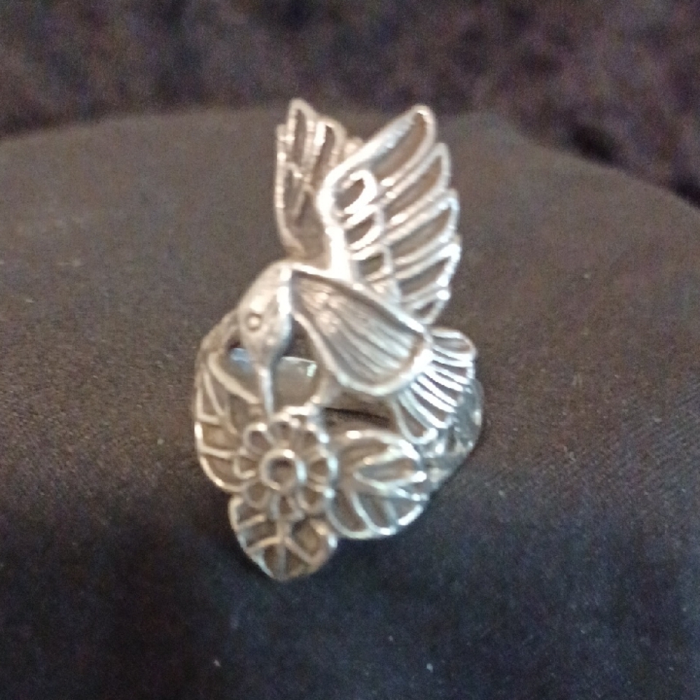 Silver Hummingbird Ring. Sterling